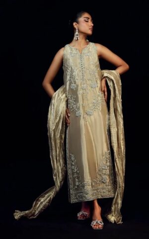 Ayesha Somaya - Ayra